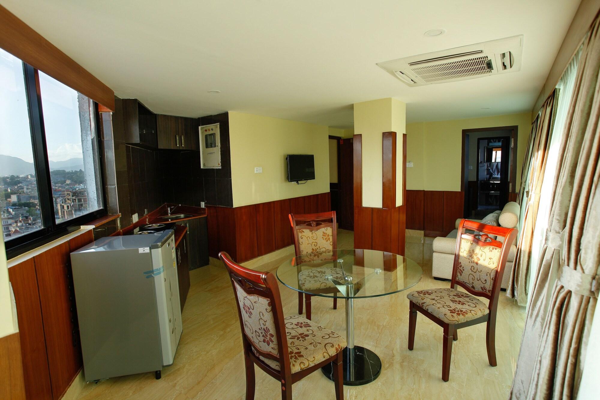 Hotel Meridian Suite Catmandu Exterior foto